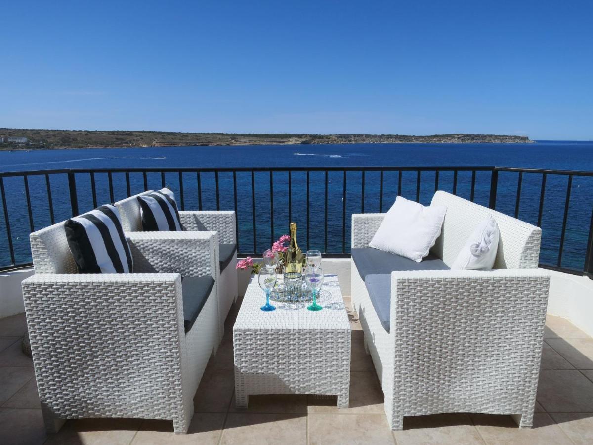 Maltaholiday Seafront Penthouse Apartment Mellieha Bagian luar foto